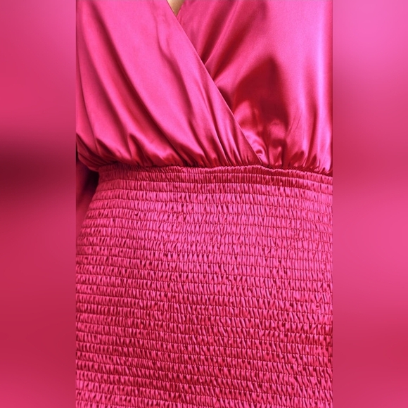 Lulu’s Magenta‎ Satin Smocked Mini Dress Jaw-Dropping Beauty Size M - Picture 6 of 16